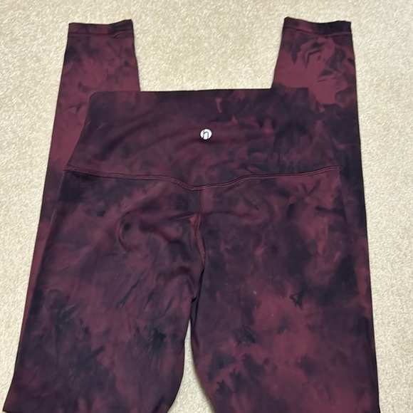 HeyNuts Essential Leggings, High Waisted Compression workout pants - Picture 7 of 7